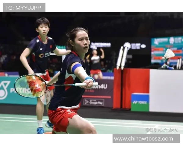 李汶妹郑雨携手出战争夺羽毛球赛场荣耀与胜利