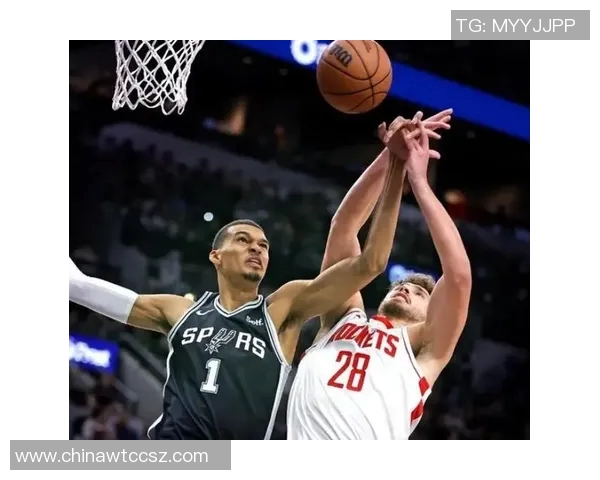 黄蜂与猛龙季前赛精彩回放分析及赛后亮点总结 黄蜂与猛龙季前赛精彩回放分析及赛后亮点总结