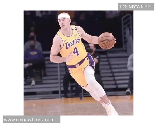 亚历克斯卡鲁索如何在NBA赛场上展现出色的防守与领导力 亚历克斯卡鲁索如何在NBA赛场上展现出色的防守与领导力