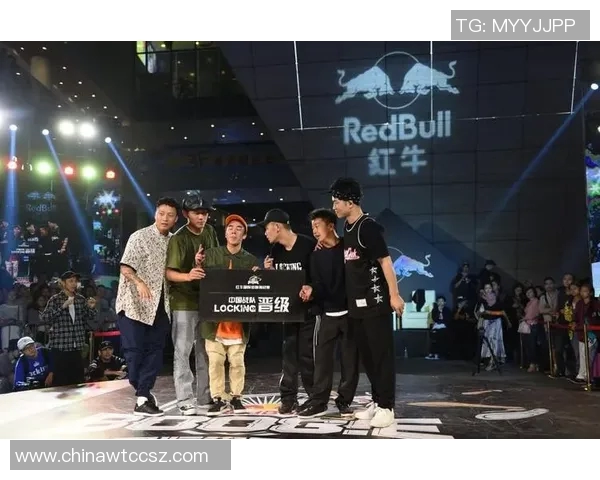 深入分析成都街舞队的战术布局与控制技巧